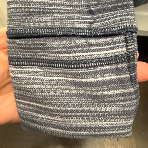 Lululemon Fitted Classic Zip-Up Hoodie Gray/Blue size 6 EXCELLENT Condition - Picture 6 of 8